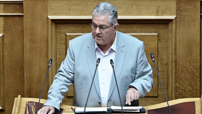 Ομιλία-του-ΓΓ-της-ΚΕ-του-ΚΚΕ-Δημήτρη-Κουτσούμπα-στη-Βουλή-στη-συζήτηση-για-τη-Συνταγματική-Αναθεώρηση