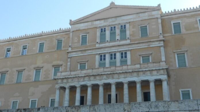 Μανωλάκου:-Η-κυβέρνηση-οδηγεί-το-νερό-σε-πλήρη-εμπορευματοποίηση
