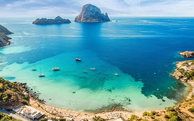 Η-Ισπανία-αναμένει-να-υποδεχθεί-φέτος-100-εκατομμύρια-τουρίστες