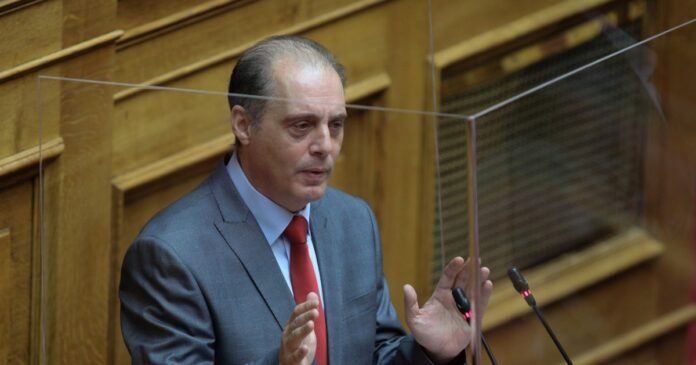 Βελόπουλος:-Μήνυση-κατά-του-Γεωργιάδη-–-“Αφού-η-ΝΔ-το-γνώριζε-ότι-ο-Τσίπρας-χρηματίστηκε,-γιατί-δεν-το-έλεγε-τόσα-χρόνια;”