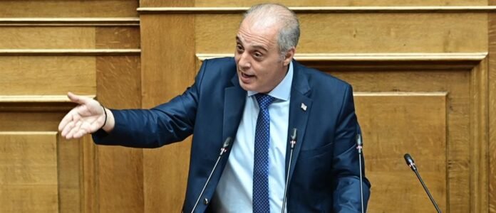 Κενές-το-30%-των-θέσεων-υπαλλήλων-στον-ΕΦΚΑ-Βόλου-–-Ερώτηση-Κυρ.-Βελόπουλου-στη-Βουλή