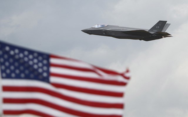 ΗΠΑ:-Συντριβή-μαχητικού-f-35-κοντά-σε-στρατιωτική-βάση-στην-Καλιφόρνια