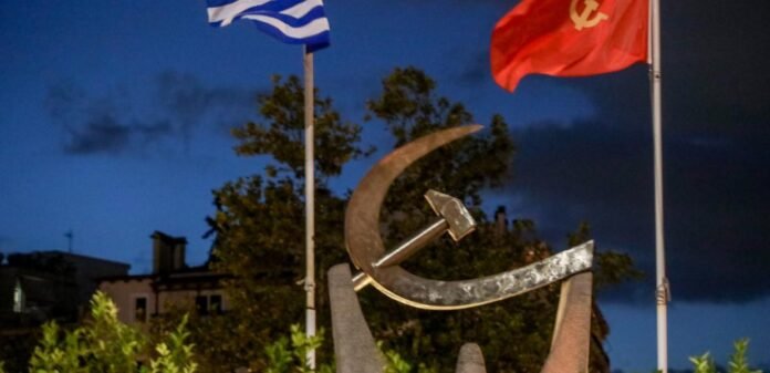 Το-ΚΚΕ-για-τις-καταστροφικές-πυρκαγιές:-Τεράστια-κενά-σε-οργανικές-θέσεις-και-σε-τεχνικά-μέσα-στο-πυροσβεστικό-σώμα