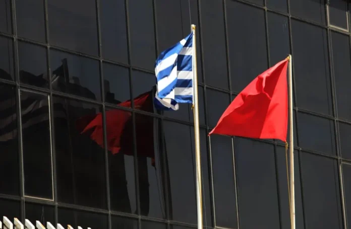 ΚΚΕ:-Καταγγέλλει-την-πολιτική-της-ΕΕ-για-το-μεταναστευτικό-και-επιτίθεται-σε-κυβέρνηση-και-αντιπολίτευση