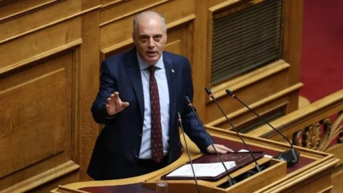 Αιγιάλεια:-Ερώτηση-Κυριάκου-Βελόπουλου-για-το-αιολικό-στην-Άνω-Ζήρια