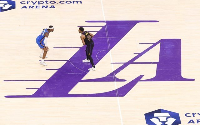 lakers:-Αλλάζουν-χέρια-με-συμφωνία-μαμούθ-12,5-δισ.-δολαρίων