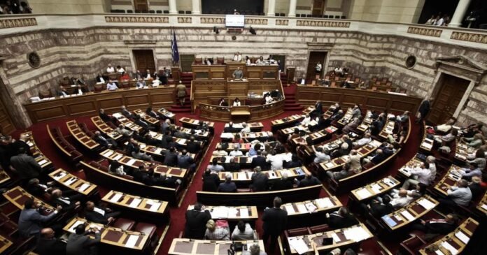 ΚΚΕ:-Στη-Βουλή-η-μεταφορά-16.500-μαθητών-στη-Θεσσαλονίκη