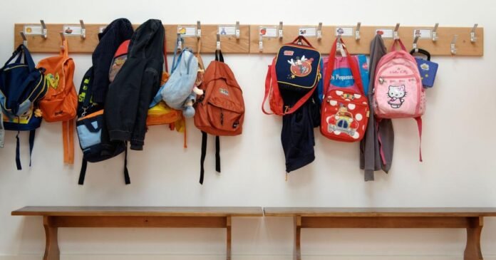 ΚΚΕ:-«Καμία-κανονικότητα»-στα-σχολεία-–-15.000-κενά-και-τμήματα-με-έως-27-μαθητές