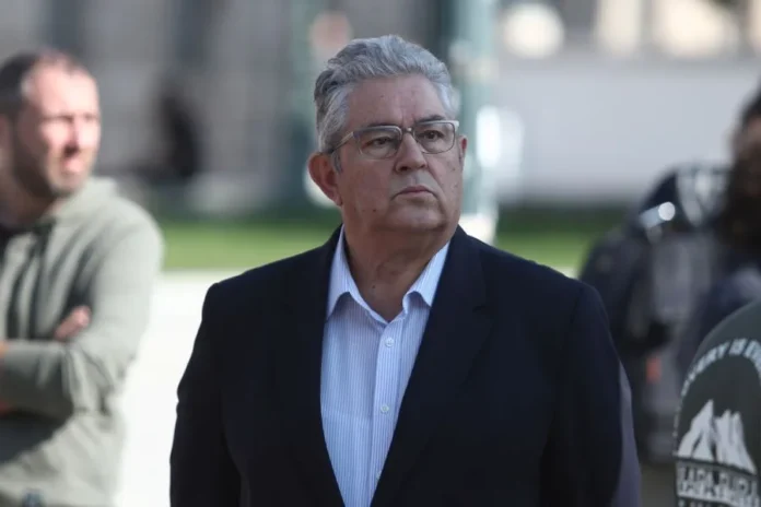 Κουτσούμπας-από-το-Μουζάκι:-«Ο-λαός-να-βγει-μπροστά»-–-Σκληρή-επίθεση-σε-κυβέρνηση,-ΝΑΤΟ-και-ΕΕ