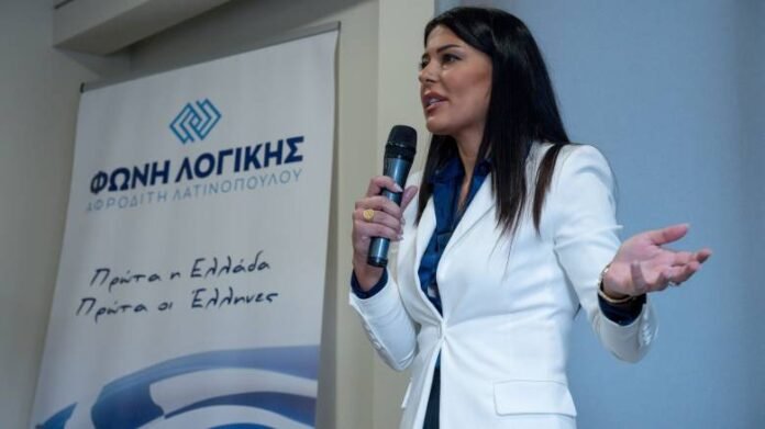 Λατινοπούλου-για-Βελόπουλο:-Δεν-πας-στον-κομπογιαννίτη-που-σου-πουλάει-κεραλοιφές-και-σου-δίνει-ματζούνια