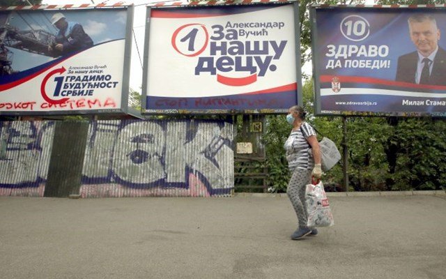 Σερβία:-Οι-φοιτητές-κατέθεσαν-το-ψηφοδέλτιο-για-τις-βουλευτικές-εκλογές-της-25ης-Οκτωβρίου