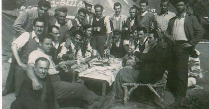 ΙΣΤΟΡΙΚΗ-ΣΤΗΛΗ-–-Προτίμησαν-τις-εξορίες-από-το-«βουνό»!