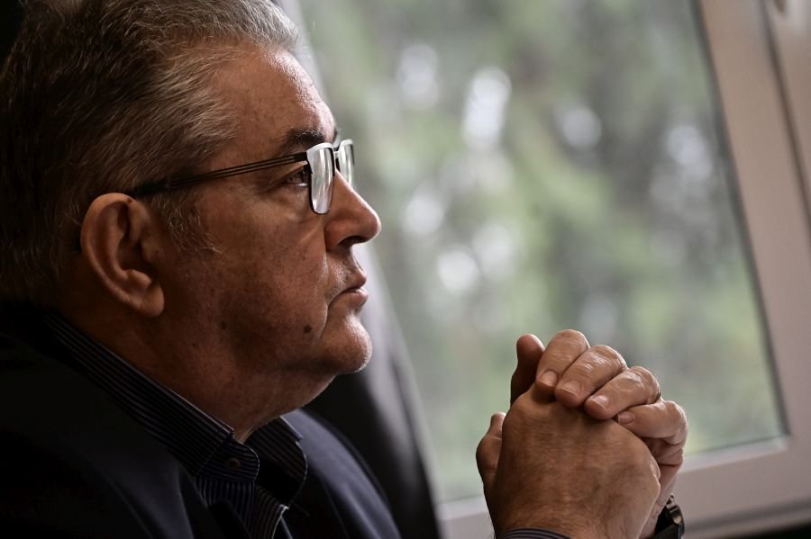 Δ.-Κουτσούμπας:-oι-υπουργοί-θα-πρέπει-να-αντιμετωπίζονται-ποινικά-όπως-κάθε-πολίτης