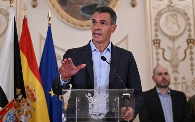 Ο-Σάντσεθ-ζήτησε-“συγγνώμη”-από-τον-Μακρόν-μετά-την-απόρριψη-από-τη-Γερουσία-της-επικύρωσης-της-συνθήκης-φιλίας-με-τη-Γαλλία