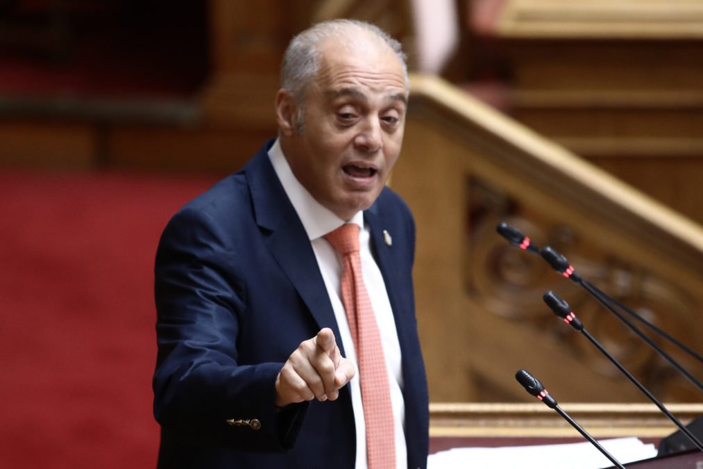 Κυριάκος-Βελόπουλος:-«Η-οικονομία-της-χώρας-καταρρέει-γιατί-δεν-παράγουμε-πλούτο»
