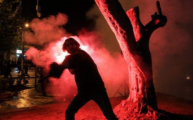 Αλβανία:-Δεύτερη-μέρα-φοιτητικών-διαδηλώσεων-με-βίαιες-συγκρούσεις-με-την-αστυνομία