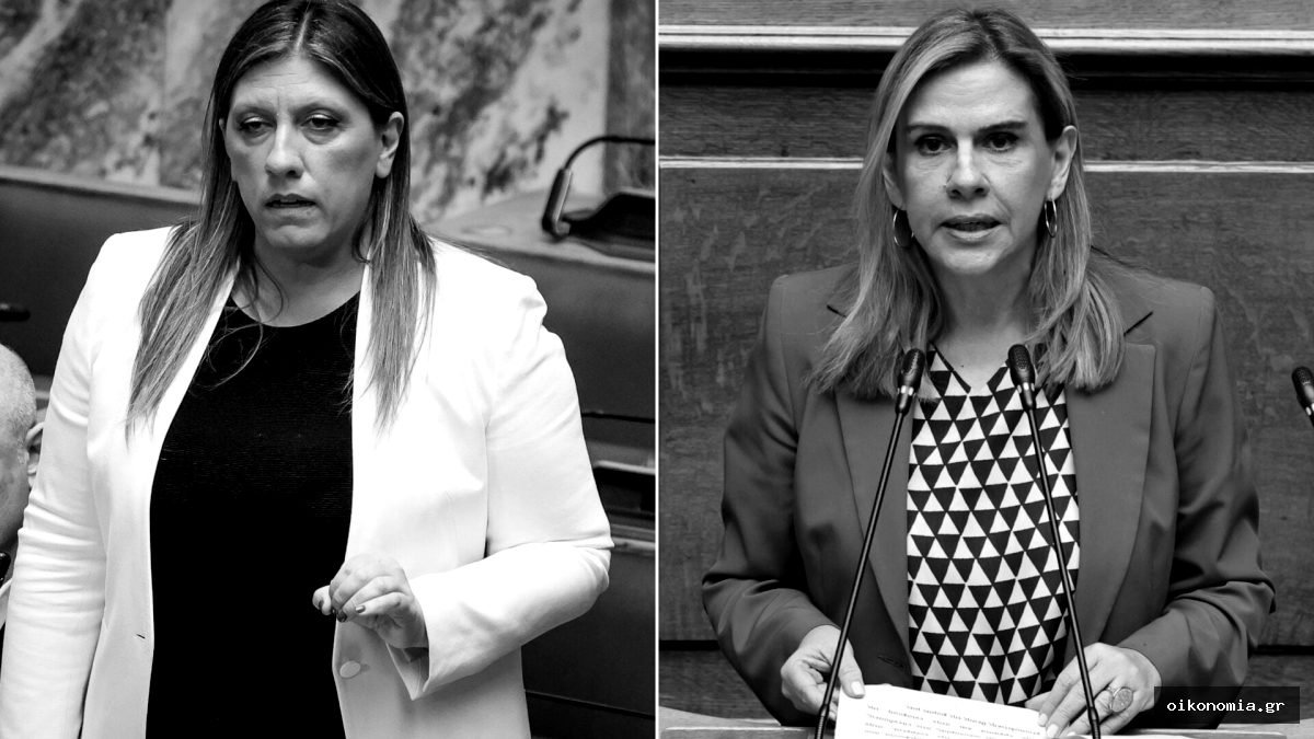 Η Ζωή Κωνσταντοπούλου με λευκό σακάκι και η Ζωή Ράπτη με μπλε σακάκι σε δύο στιγμιότυπα από τη Βουλή.